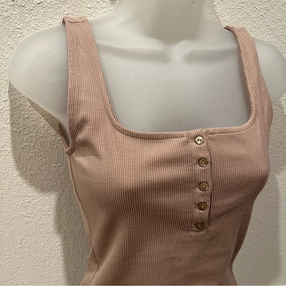 Express - Tan Button Top Ribbed Bodysuit - Picture 3 of 4
